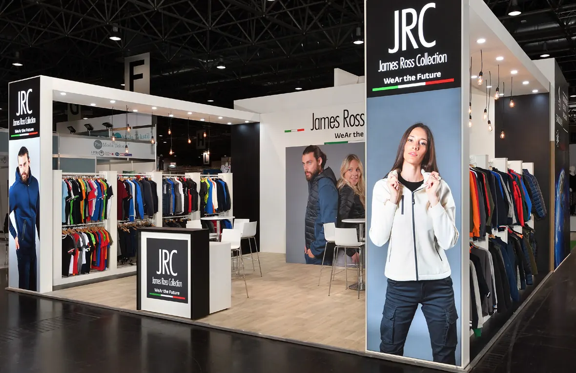 James Ross Collection – Stand fieristico 1